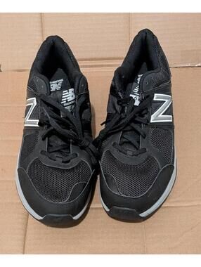 New Balance Shoes Mens Size 12 Black 647 Training Sneakers 4E Wide MX647BK